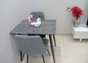 استديو بسرير ماستر وجلسة جانبية
