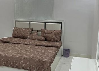 شاليه بألعاب أطفال وجلسة خارجية 