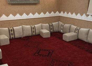 شقة بغرفة معيشة وغرفة نوم 