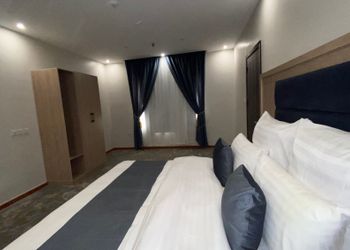 استديو بسرير ماستر وأثاث بسيط