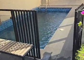 شاليه بمسطح اخضر ,ومسبح خارجي 