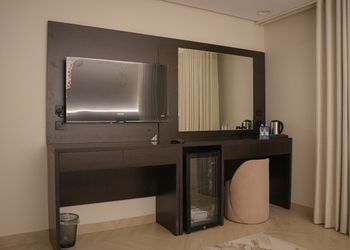 استديو بأثاث مريح وبسيط