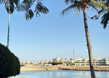 شاليه باطلاله على البحر