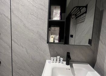استديو بسرير ماستر ودخول ذاتي