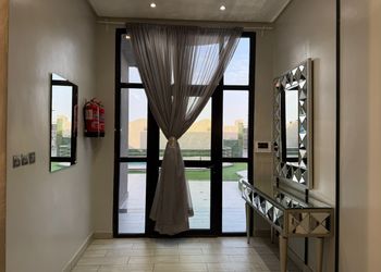 شالية انيق بجلسة خارجية ومسبح