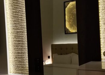 استديو بأثاث مريح وبسيط 
