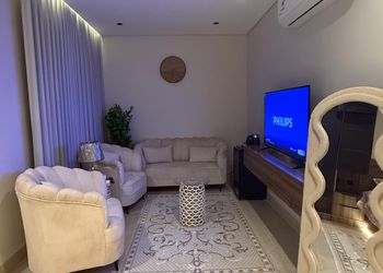 استديو هادئ بسرير ماستر 