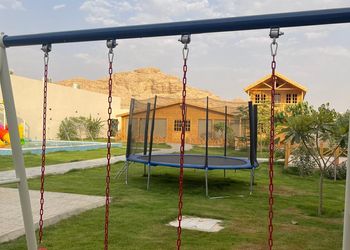 شاليه بأجواء ريفية وألعاب مائية