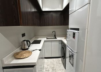 استديو هادئ بسرير ماستر 