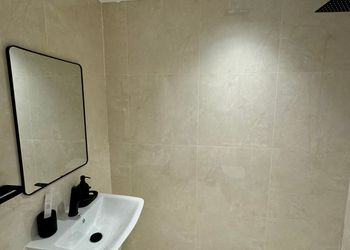 استديو بدخول ذاتي وتصميم أنيق 