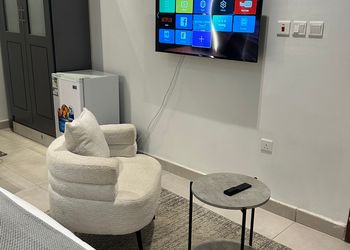 استديو هادئ بسرير ماستر 