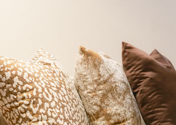 شقة بغرفة معيشة وغرفة نوم 