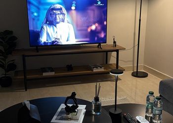 شقة بغرفة معيشة وغرفة نوم 
