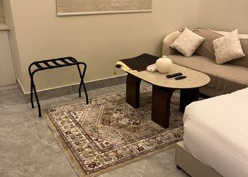 استديو هادئ بسرير ماستر 
