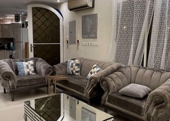شاليه بمسبح بألعاب مائية وجلسات