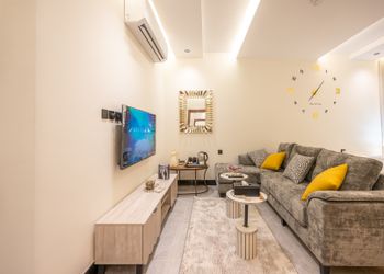 استديو بتصميم أنيق ودخول ذاتي