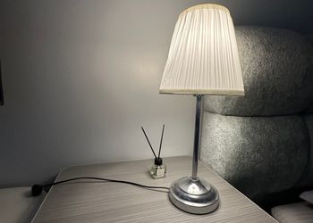 غرفة بأجواء دافئة ومريحة 