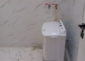 شالية بمجلس مطل على المسبح 
