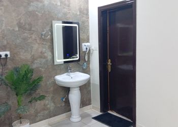 استديو هادئ بدخول ذاتي 