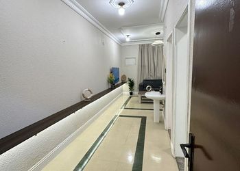 شقه بصاله وغرفه نوم ومطبخ