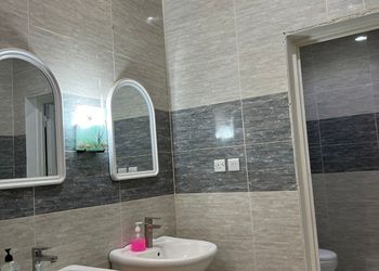 شالية بمجلس وفناء خارجي 