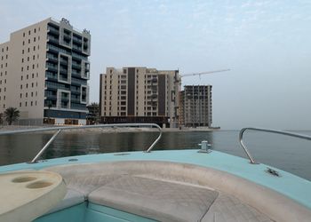 ثلاث غرف نوم واطلالة على البحر