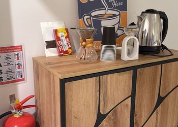 استديو هادئ بسرير ماستر