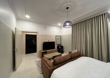 استديو بتصميم انيق ودخول ذاتي