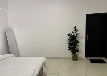 استديو بسرير ماستر