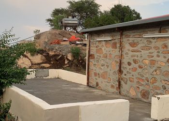 استراحة بمجلس بإطلالة على الجبل