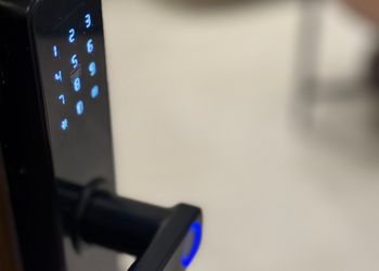 استديو بسرير ماستر 