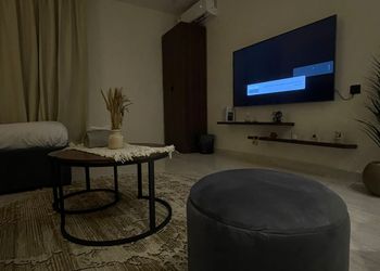 استديو بسرير ماستر وجلسة جانبية 