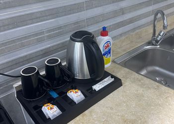 استديو بسرير ماستر وجلسة جانبية