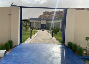 شالية بألعاب اطفال 