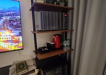 استديو بسرير ماستر وأثاث مريح 