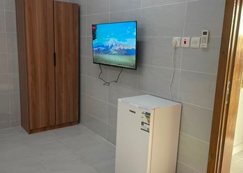 استديو بسريرين مفردة و أثاث مريح