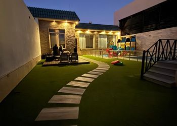 استراحة بمسطح اخضر