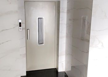 استديو بجلسة خارجية وسرير ماستر