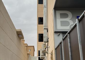 شقة بغرفتين نوم وصالة