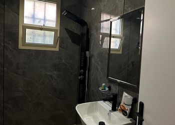 استديو بسرير ماستر وجلسة جانبية