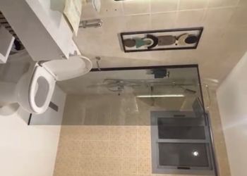 شقة بغرفة معيشة وغرفتين نوم 