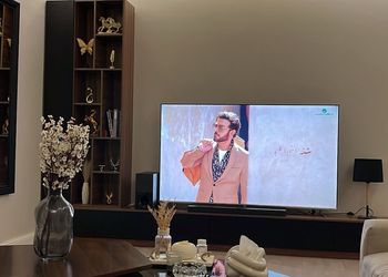 شقة بغرفة معيشة وغرفة نوم 