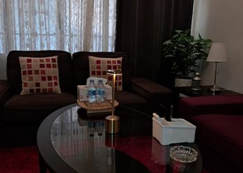 شقة بغرفة نوم وصالة بدخول ذاتي 