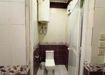 شاليه بألعاب مائية وجلسة خارجية