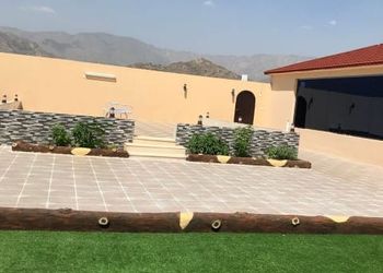 استراحة بمسبح داخلي وألعاب أطفال