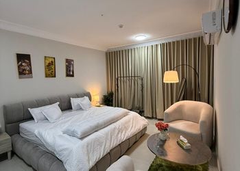 استديو بدخول ذاتي وسرير ماستر