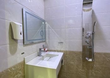 شاليه بمسبح وألعاب مائية