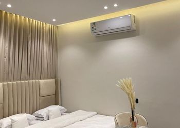 استديو بأثاث مريح وبسيط 