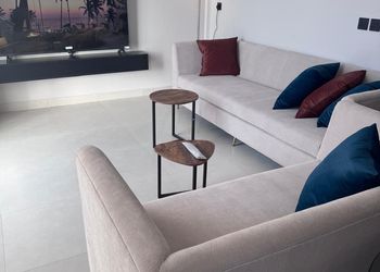 شاليه بصالة أنيقة وألعاب أطفال 