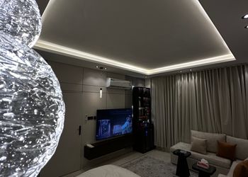 استديو هادئ بدخول ذاتي 